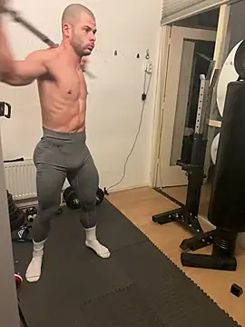 Snapshot of pesyelisa chatting on February 27, 2025, 5:07 am pesyelisa online show from February 27, 2025, 5:07 am