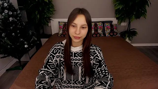 PaigePrado online show from December 16, 2025, 6:28 am