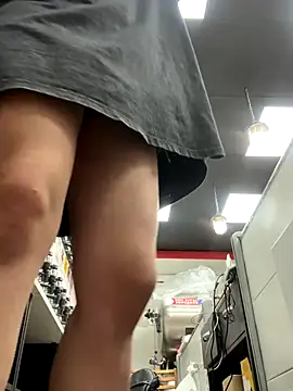 AlishaPrettyBlade online show from November 9, 2025, 11:36 am