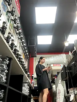 AlishaPrettyBlade online show from November 7, 2025, 10:53 am