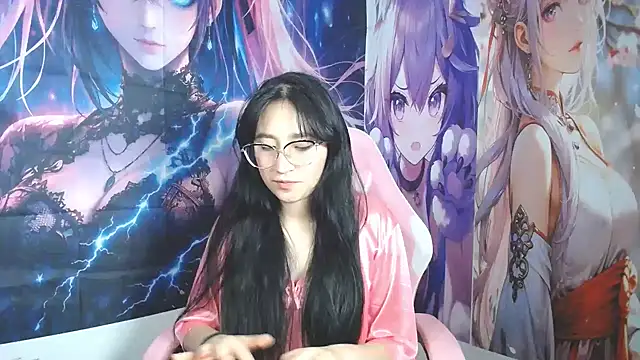 Snapshot of Arielle_lov chatting on February 19, 2026, 11:29 am Arielle lov online show from February 19, 2026, 11:29 am