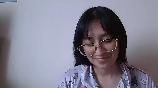 Snapshot of Arielle_lov chatting on January 18, 2026, 5:27 pm Arielle lov online show from January 18, 2026, 5:27 pm