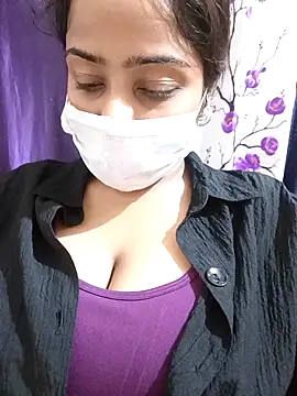 Snapshot of COZY_ROZI chatting on September 12, 2025, 5:56 pm COZY ROZI online show from September 12, 2025, 5:56 pm