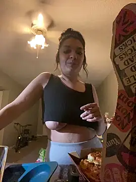 Snapshot of PersianCream77 chatting on February 19, 2025, 5:27 am PersianCream77 online show from February 19, 2025, 5:27 am