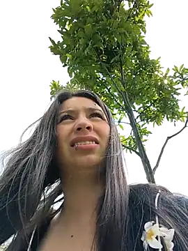 Nat XxX online show from December 15, 2025, 7:09 pm