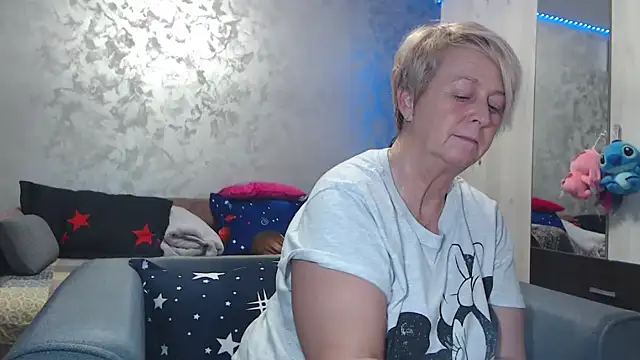 RosesandLillies online show from March 25, 2026, 4:50 pm