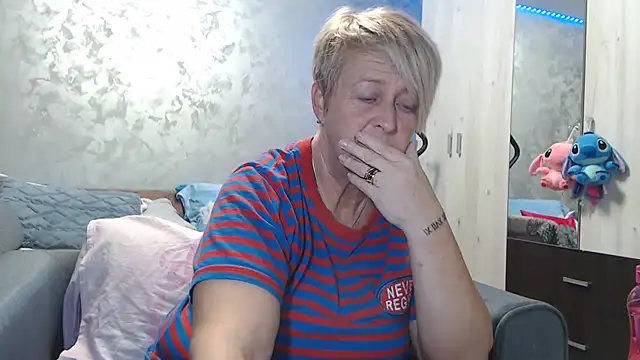 RosesandLillies online show from March 2, 2026, 5:53 pm