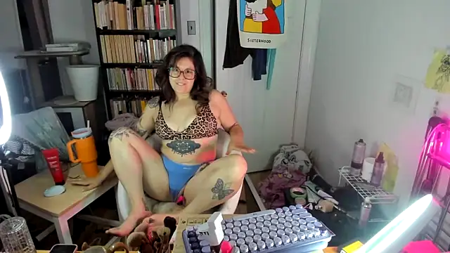 Rosiee69  online show from October 9, 2025, 11:33 am