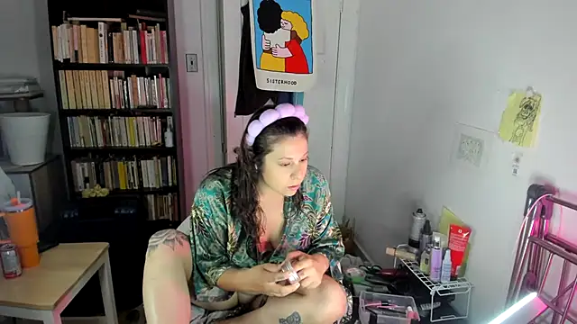 Rosiee69  online show from October 5, 2025, 1:57 pm