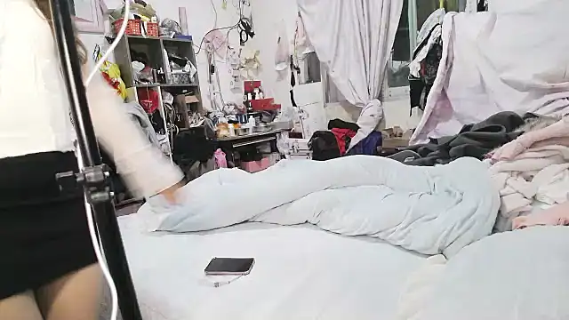 hebe-02 online show from April 10, 2026, 11:06 am