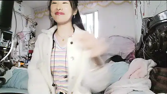 hebe-02 online show from March 18, 2026, 7:00 am