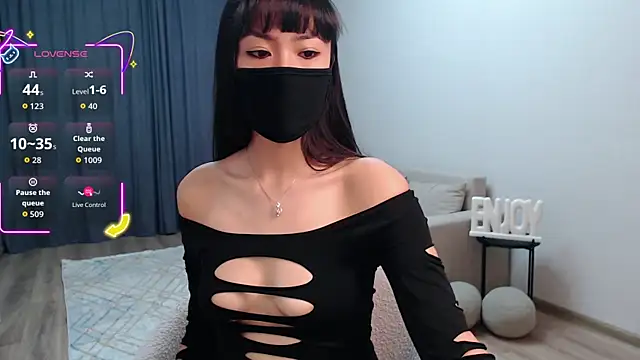 ThaiBoo online show from April 3, 2026, 2:51 am