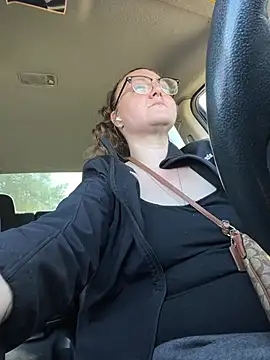 HTXBELLE online show from January 11, 2026, 7:21 pm