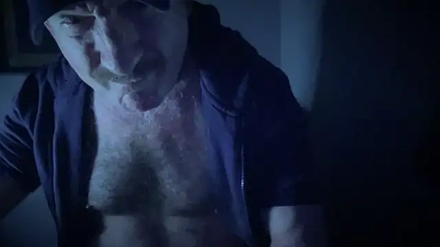 Snapshot of DominantDong chatting on February 19, 2025, 12:33 pm DominantDong online show from February 19, 2025, 12:33 pm