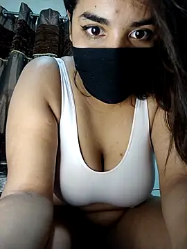 Louli ta online show from November 17, 2025, 9:52 pm