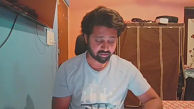 screwdrivertournevis3 online show from February 14, 2026, 12:38 pm