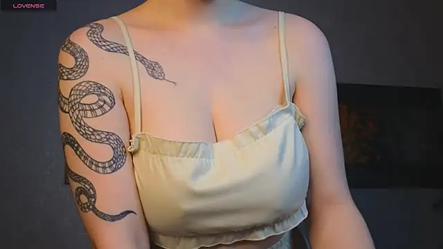 Snapshot of Anna_Carters chatting on November 20, 2025, 8:48 am Anna Carters online show from November 20, 2025, 8:48 am