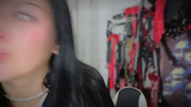 Guxplo  online show from April 7, 2026, 2:41 pm