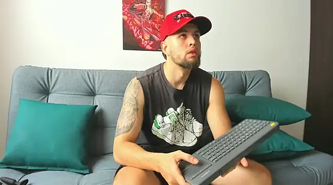 bastianwatson10 online show from March 15, 2025, 4:54 pm