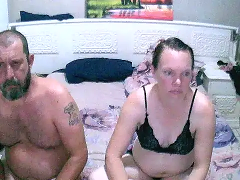 Snapshot of redsparrowXxXx chatting on February 11, 2026, 7:03 pm redsparrowXxXx online show from February 11, 2026, 7:03 pm