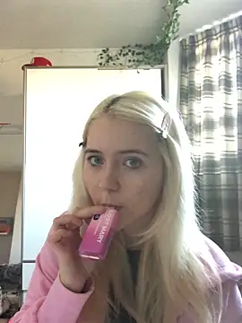 Blondie Sofia Essexbabe online show from November 21, 2025, 12:15 pm