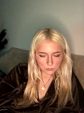 Blondie Sofia Essexbabe online show from December 17, 2025, 11:32 pm