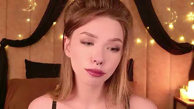 Sierra Fane online show from February 5, 2026, 10:44 am