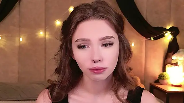 Sierra Fane online show from November 8, 2025, 5:55 am