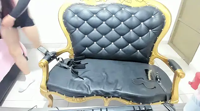 Alishaa Nixx online show from February 19, 2025, 10:45 am