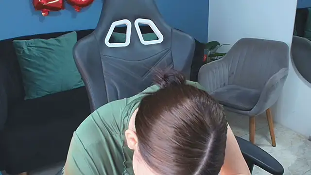 Zamira Taylor online show from February 21, 2026, 5:20 am