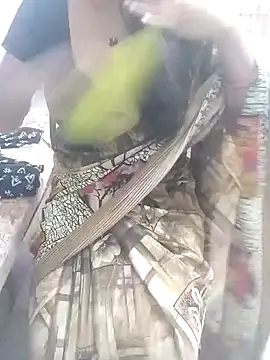 Snapshot of suthas99 chatting on December 23, 2025, 6:12 am suthas99 online show from December 23, 2025, 6:12 am