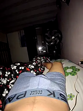 Snapshot of mikytoo chatting on December 16, 2025, 7:34 am mikytoo online show from December 16, 2025, 7:34 am