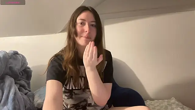 Snapshot of ashisscene chatting on October 4, 2025, 11:12 am ashisscene online show from October 4, 2025, 11:12 am