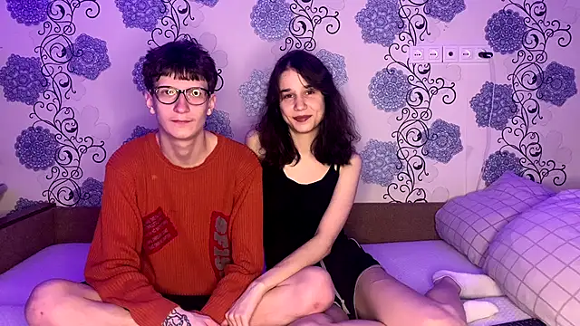 baby lesi online show from November 23, 2025, 7:13 pm