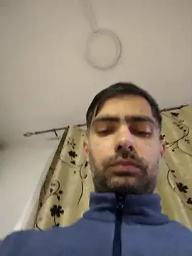 andreiiiii2025 online show from November 28, 2025, 9:53 am