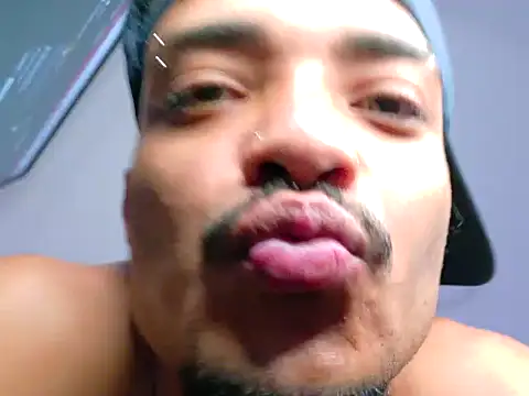 eross chipre  online show from November 13, 2025, 6:01 pm