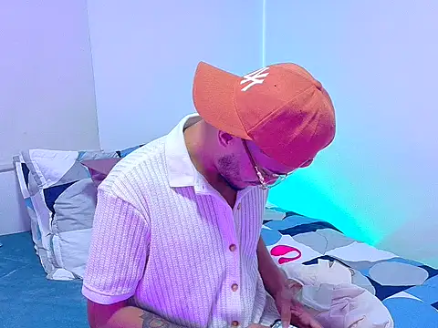 eross chipre  online show from January 15, 2026, 5:49 pm