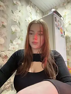 Snapshot of Milana_mil chatting on March 21, 2025, 6:51 pm Milana mil online show from March 21, 2025, 6:51 pm