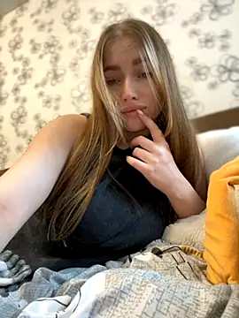 Snapshot of Milana_mil chatting on September 13, 2025, 2:50 pm Milana mil online show from September 13, 2025, 2:50 pm