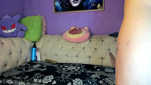 amydelahozgomez online show from October 28, 2025, 2:12 am