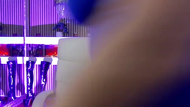 LadyTouch online show from February 4, 2026, 12:05 am