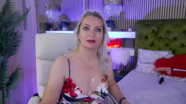 LadyTouch online show from June 11, 2026, 2:53 am