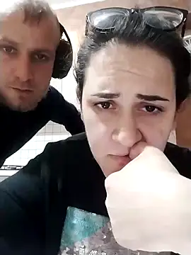 Dolcecurvy online show from January 19, 2026, 3:05 pm