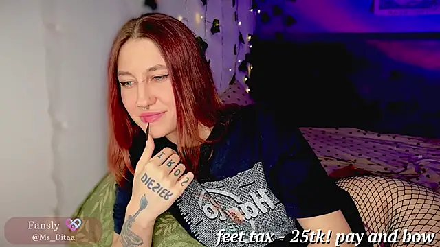 Dita Redrum online show from September 8, 2025, 11:37 pm