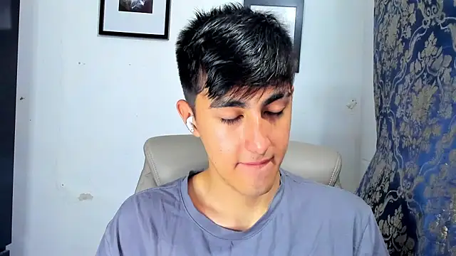 babymaik online show from December 22, 2025, 5:29 am