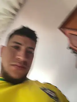 Leandro5523Z online show from April 22, 2026, 9:38 am