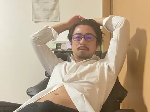 masato1115aa online show from November 10, 2025, 2:49 am