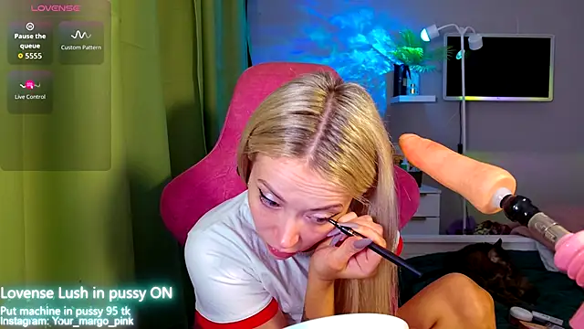 Snapshot of Margony chatting on October 4, 2025, 4:36 am Margony online show from October 4, 2025, 4:36 am