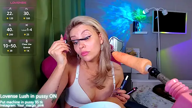 Snapshot of Margony chatting on October 6, 2025, 4:13 am Margony online show from October 6, 2025, 4:13 am