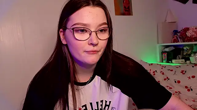 Snapshot of milliedoll chatting on February 17, 2026, 1:52 pm milliedoll online show from February 17, 2026, 1:52 pm